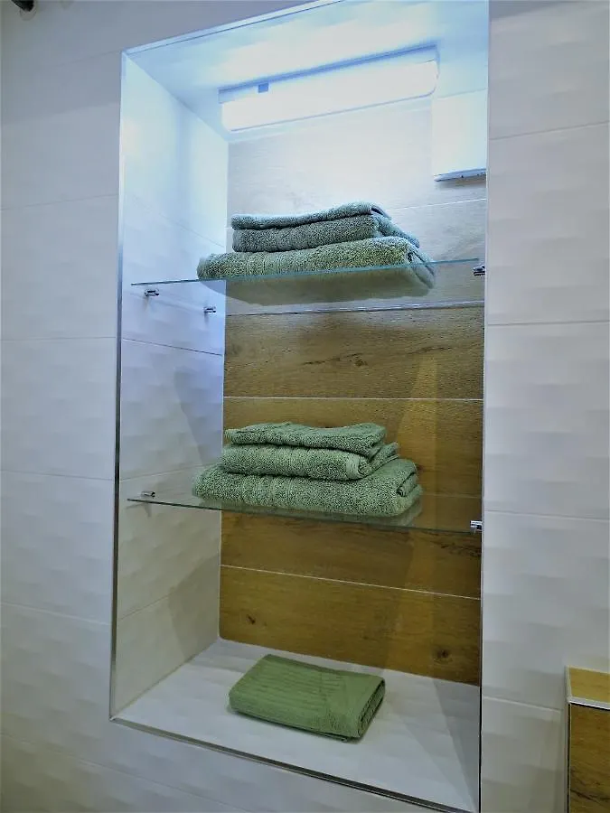 Blue Fountain Luxueux Studio Aix Centre Historique -Wifi-Smart Tv- Aix-en-Provence France