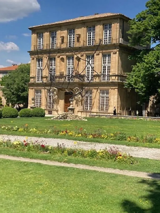 Apartment Blue Fountain Luxueux Studio Aix Centre Historique -Wifi-Smart Tv- Aix-en-Provence